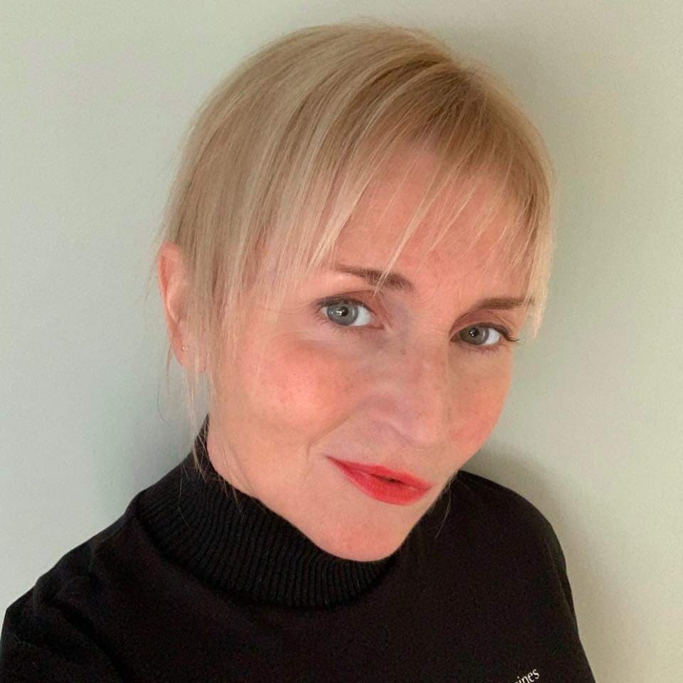 Gorgeous UK Milf Sarah