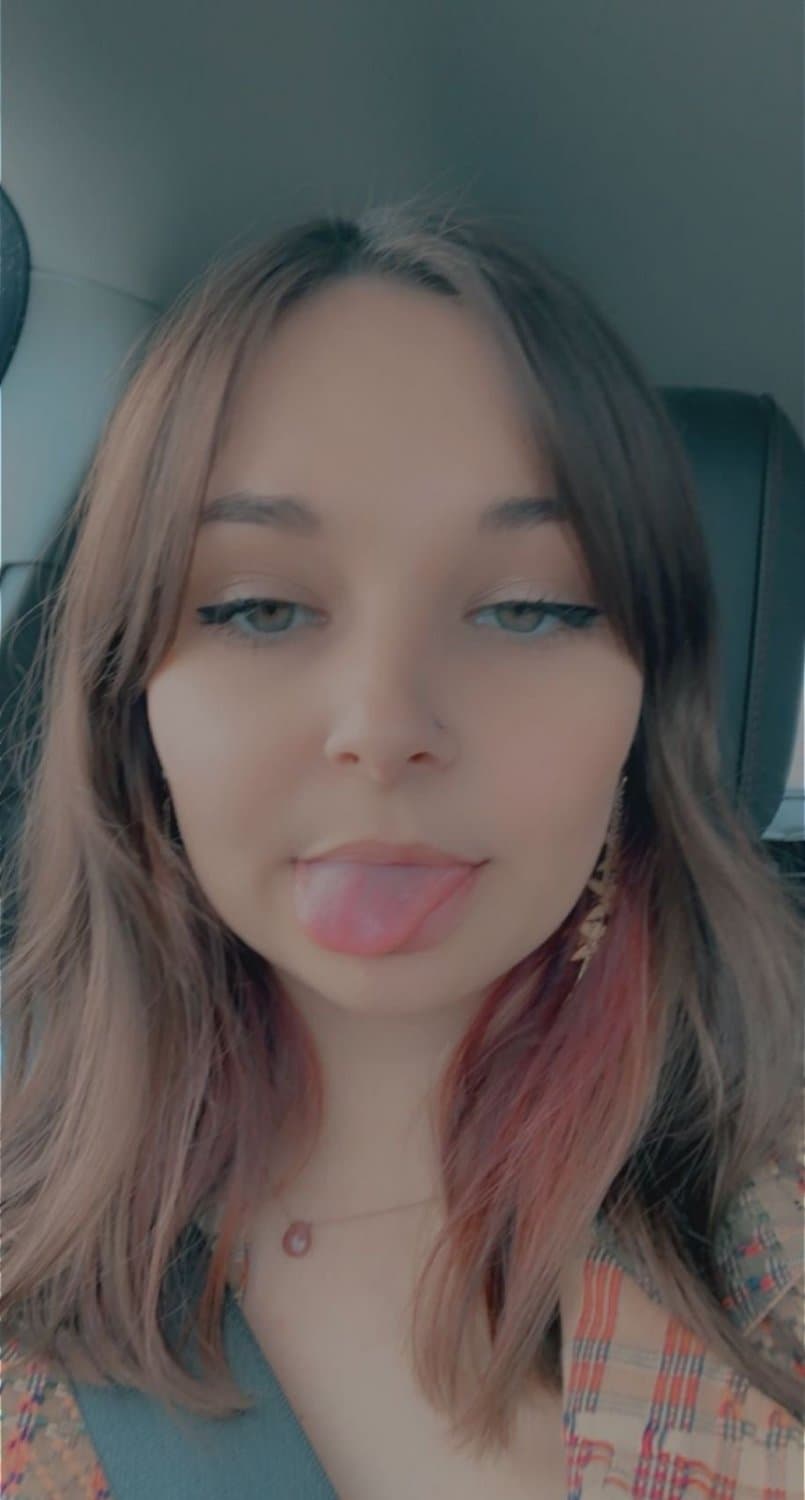 Ceriena‘s cumface and sexy body