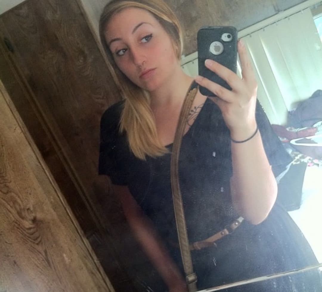 Click to view full size Bakersfield sluts Julia queen, Cady queen, and Jessica Queen