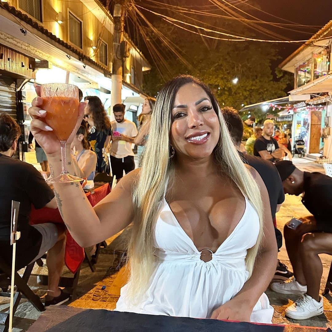 Click to view full size Aylla Gattina Trans Sexy Gostosa Cavala