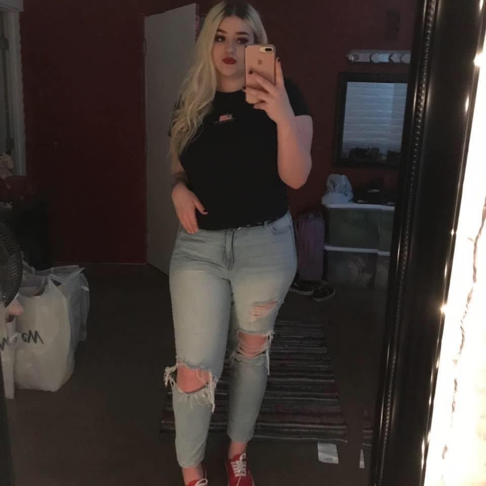 Goth Bimbo Teenager Mercedes