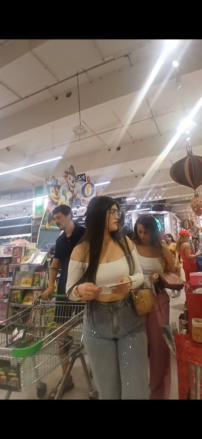 Mamá e hija chilenas muy culonas( pubic big ass mother and daughter)