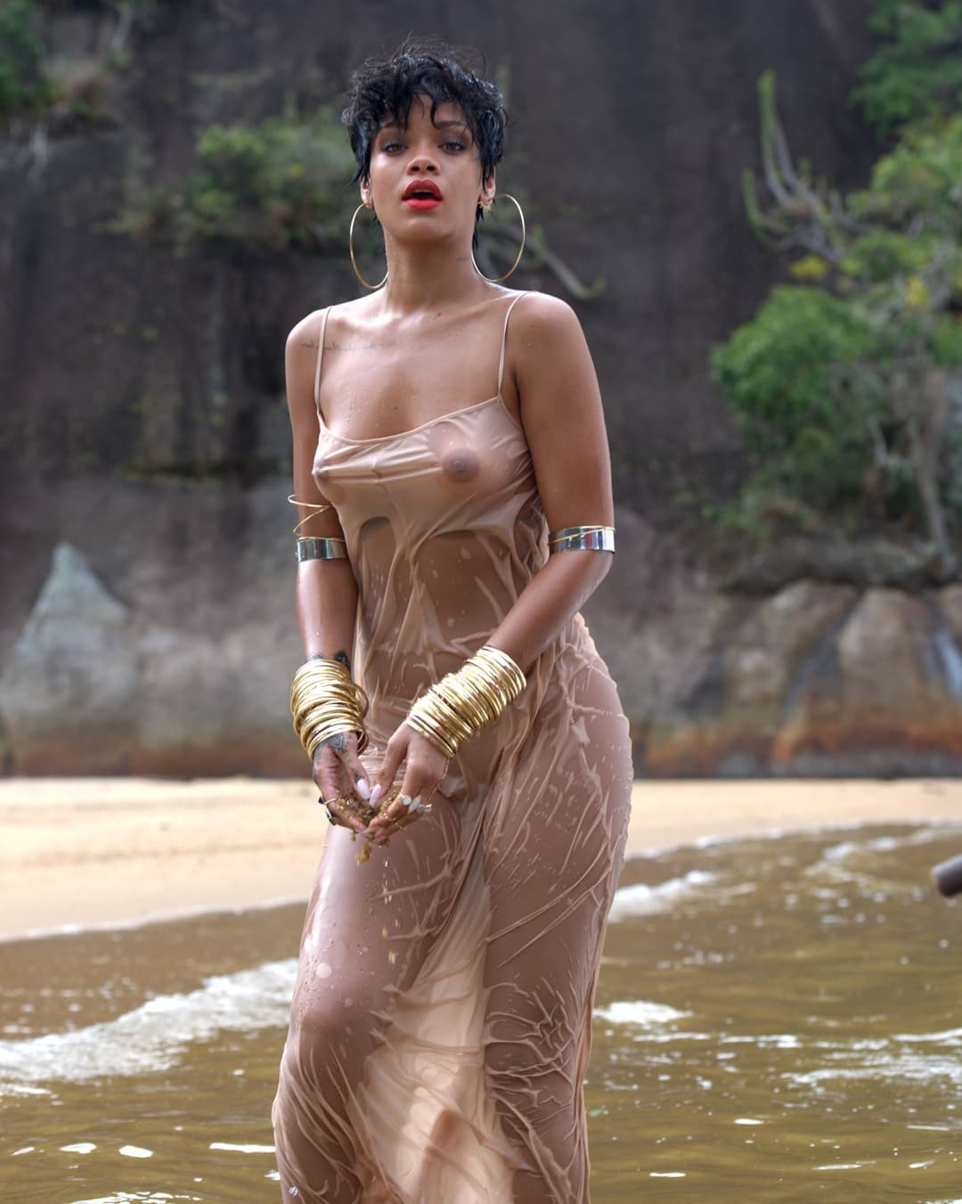 Rihanna - 2014 Vogue Brazil Outtakes v1