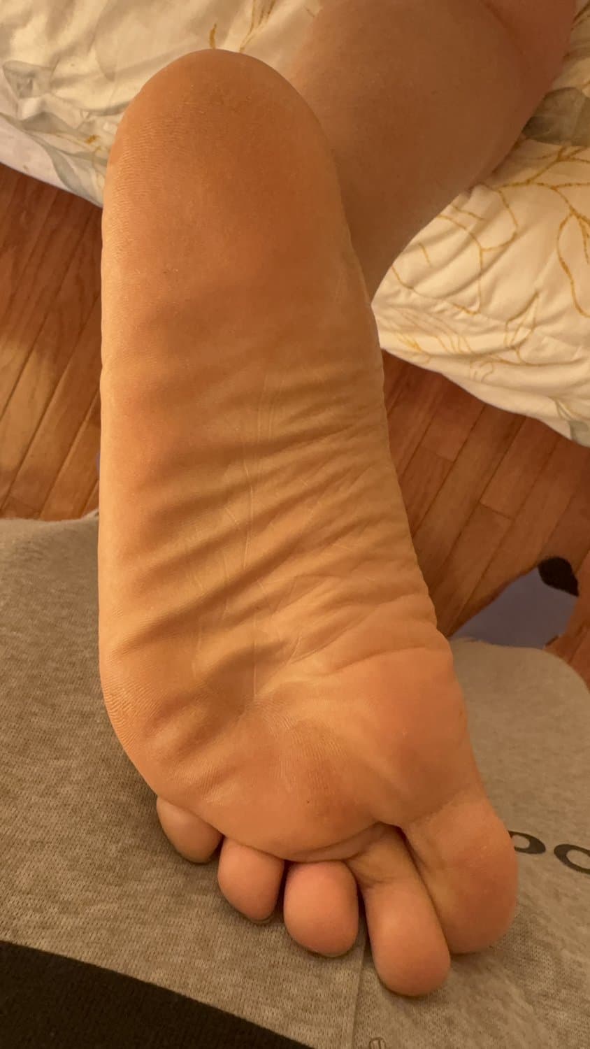 Love when my wife plays with my dick with her big feet