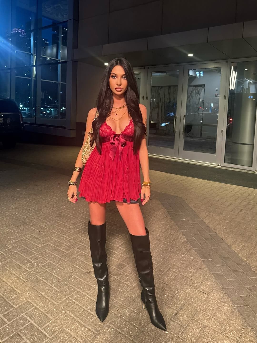 Sisters friend grew up super hot and was licking my buddies balls at this house party