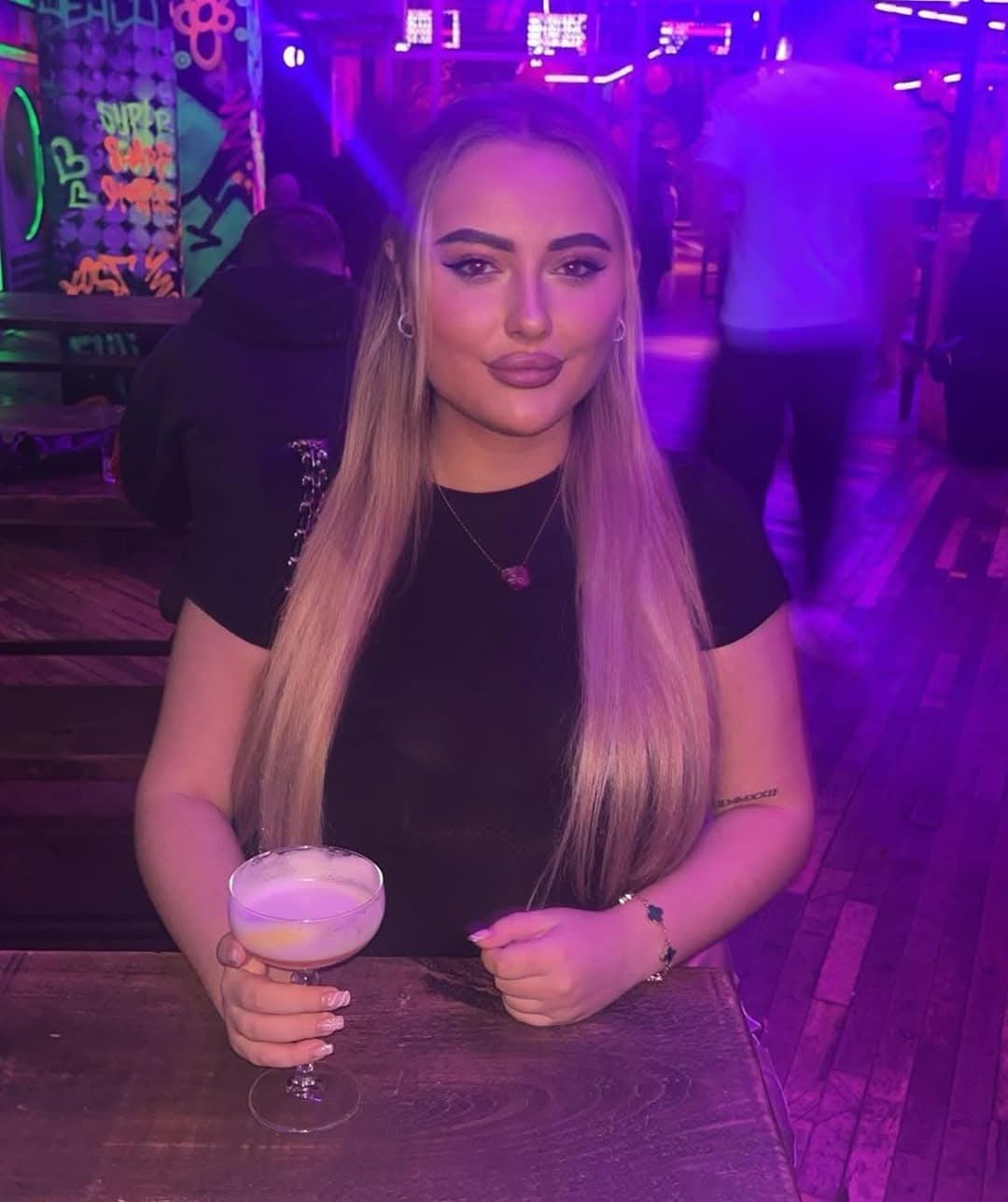 This Chav Chloe told the practitioner, "give me the deluxe ultra suction nut extractor cock lips"