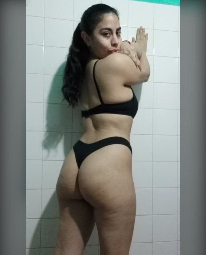 Carla bravo linda trola