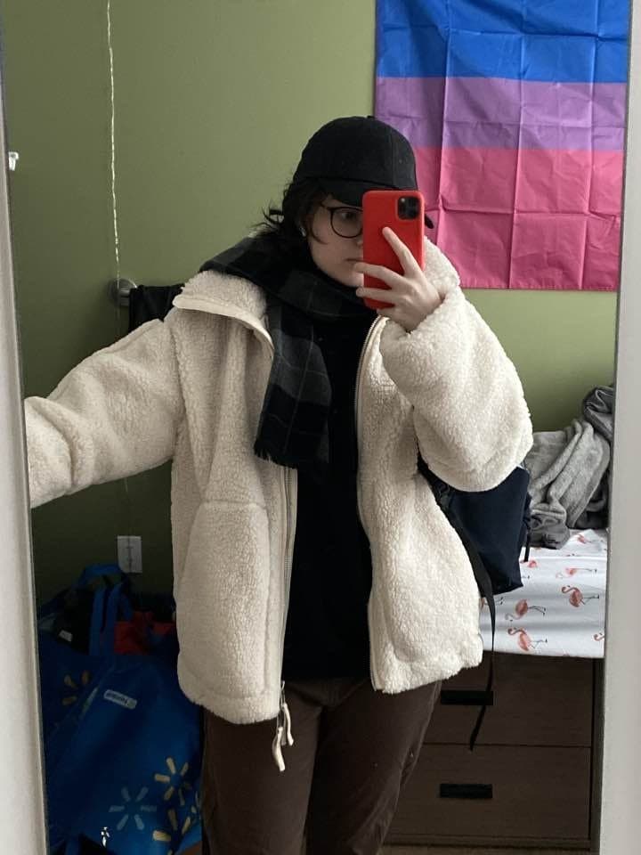 Slim Thick Busty Bi Tomboy Submitted, DM or Kik