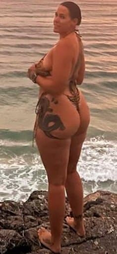 Request.. Polynesian???? Baddie.. <> Married Wife..