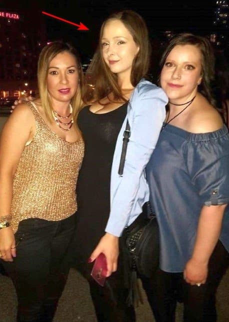 Vicky Z from Australia