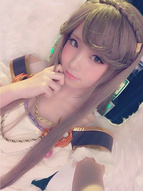 ENAKO RIN: these Japanese Cosplayer worth the waste of your offspring/ baby oil housed in your balls