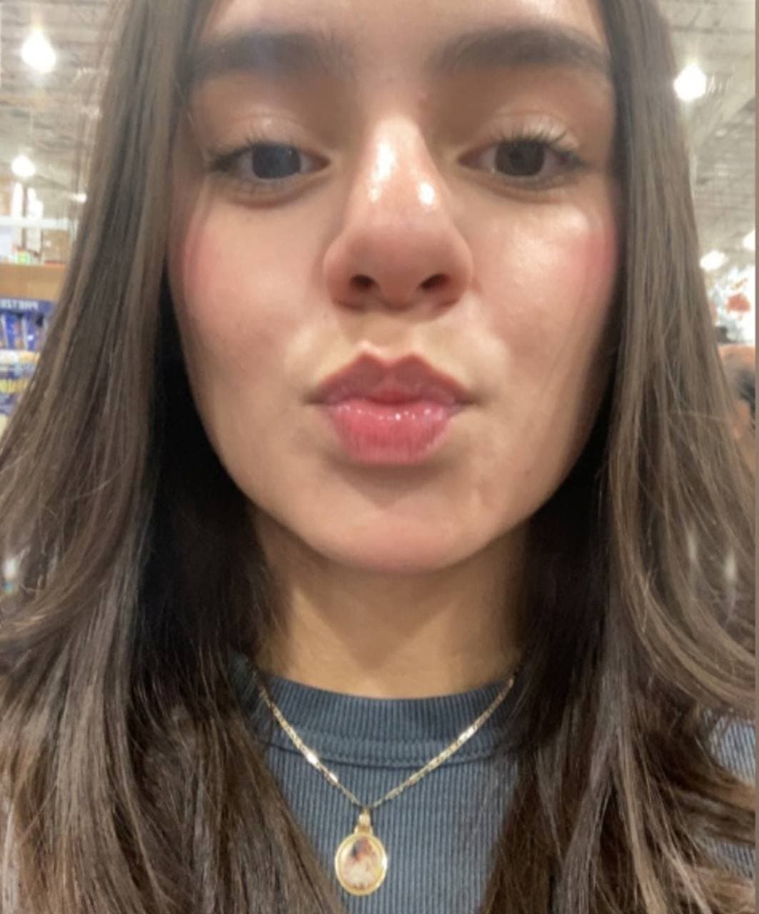 ELLA ES REGINA, ES DE MONTERREY MÉXICO Y ES OTRA PUTITA MÁS QUE FUE ENTREGADA POR SU NOVIO ??