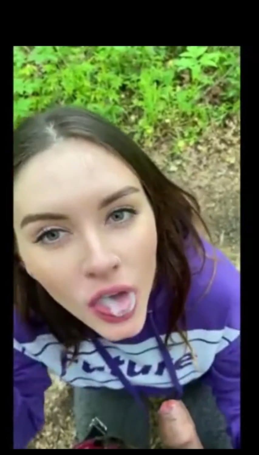 Cumplay and cum swallow in the woods??