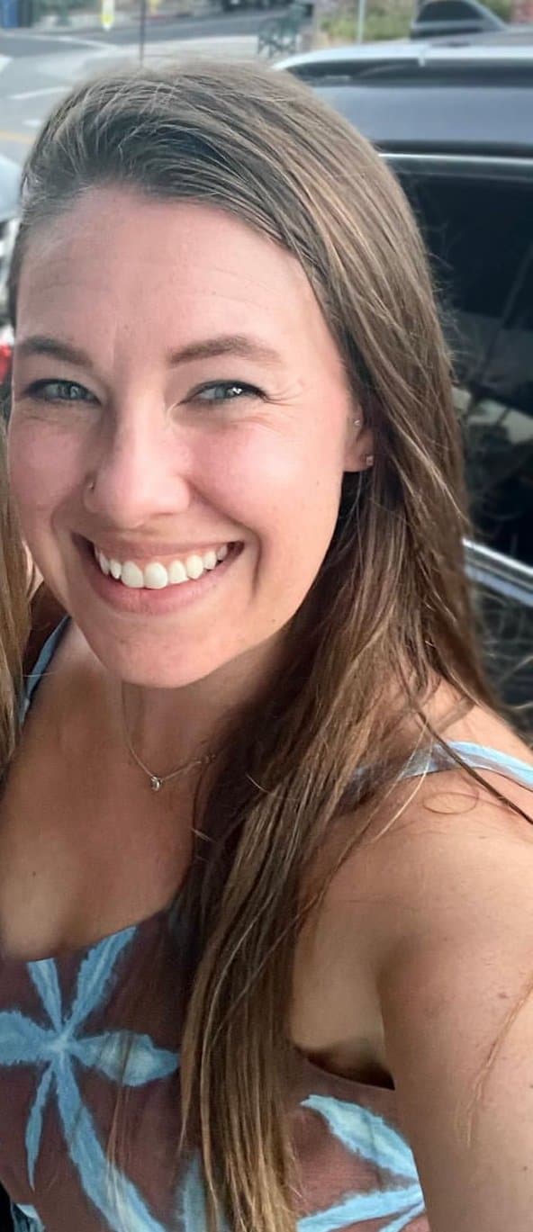 Bay Area MILF college nudes from 2006