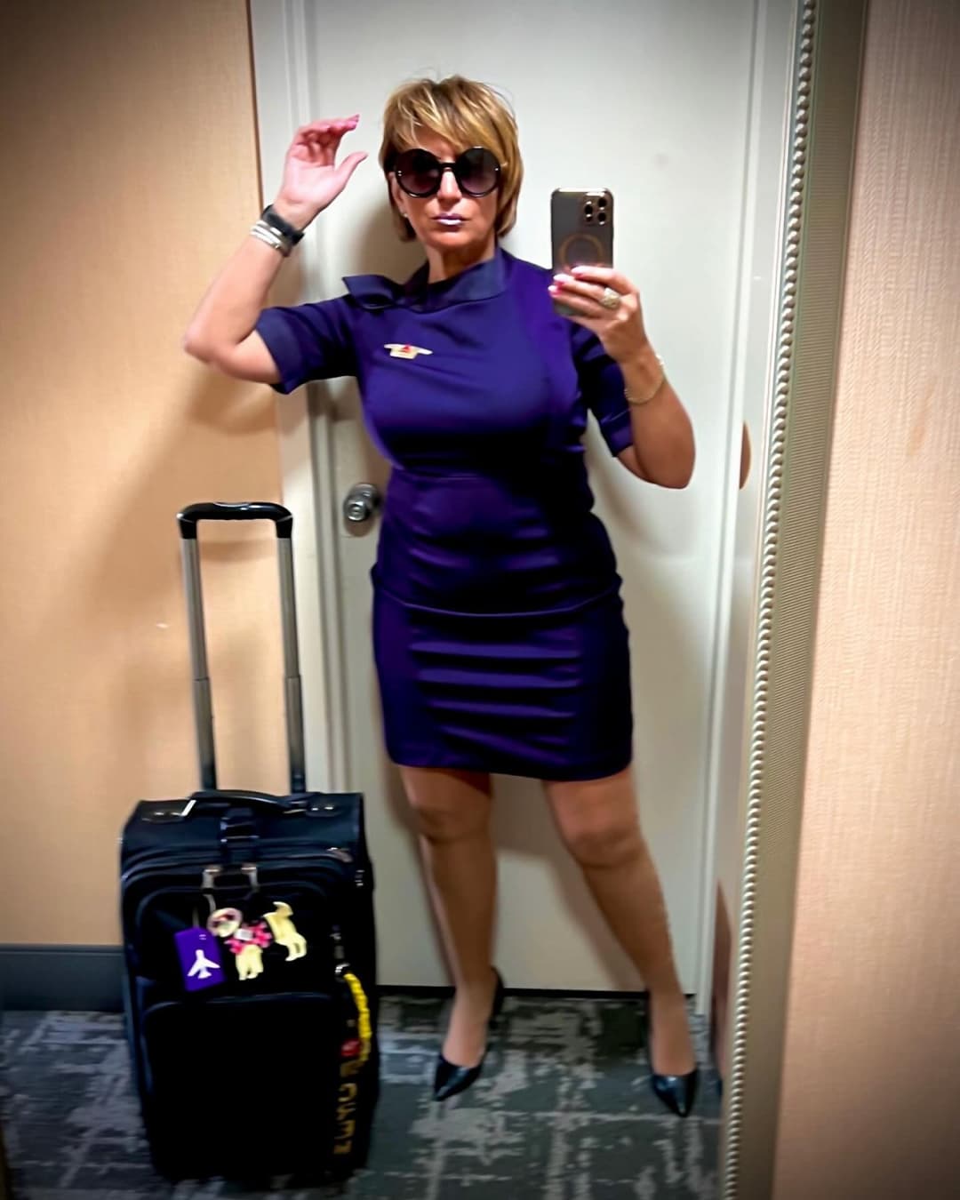 Thick Gilf flight attendant