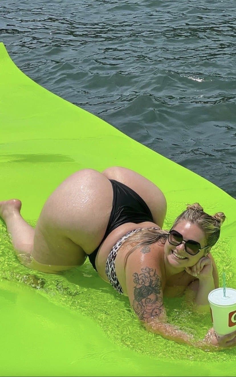 Some of my favorite thick asses I came across online. Which is your favorite?