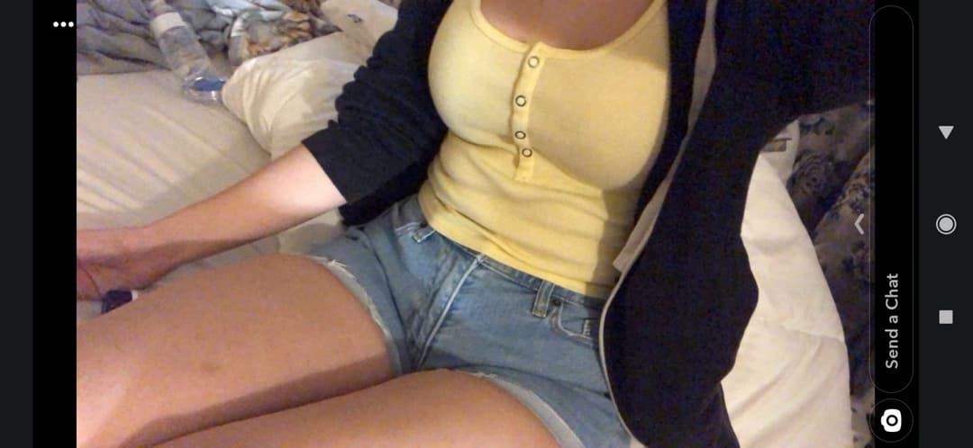 Click to view full size 18 YEAR OLD SLUT LEAKED PICS(CHECK OTHER ALBUM FOR NAKED PICS NSFW)