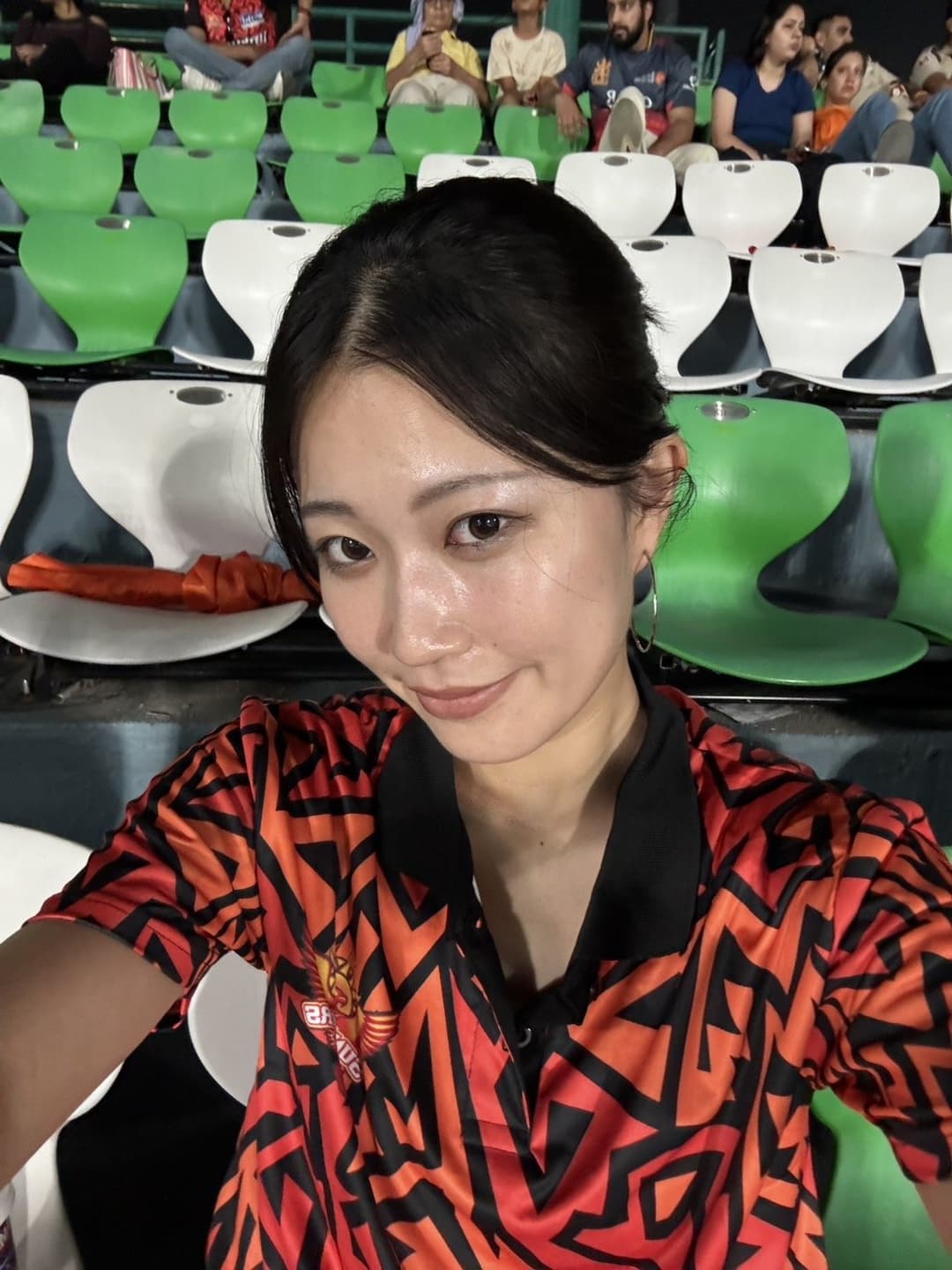 Japanese girl loves Indian men shows sexy feet and soles cheat on me in India and wears short bikini