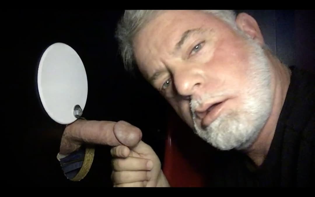 To OUT this Closet Gay, you must Download THEN Repost!