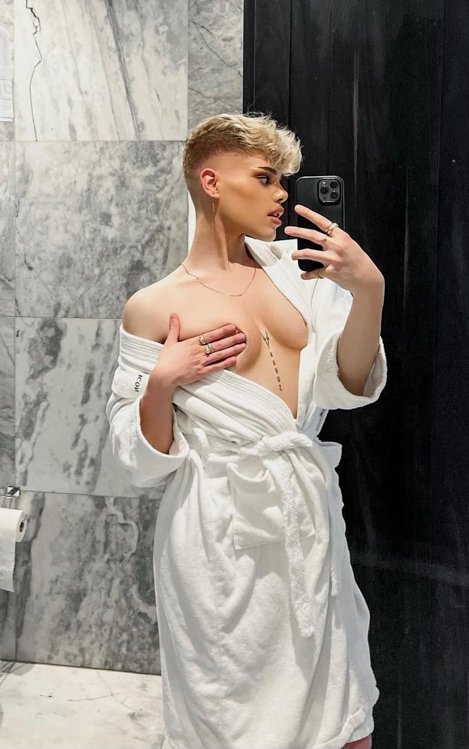 MICHAEL TALL FEMBOY ✨️✨️✨️✨️✨️