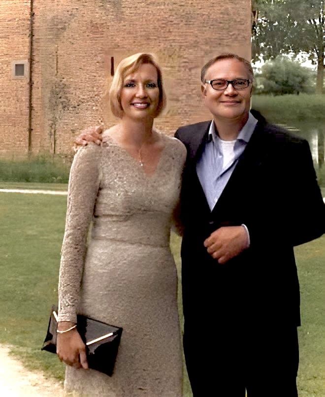 Sexy Milf fingering & banging