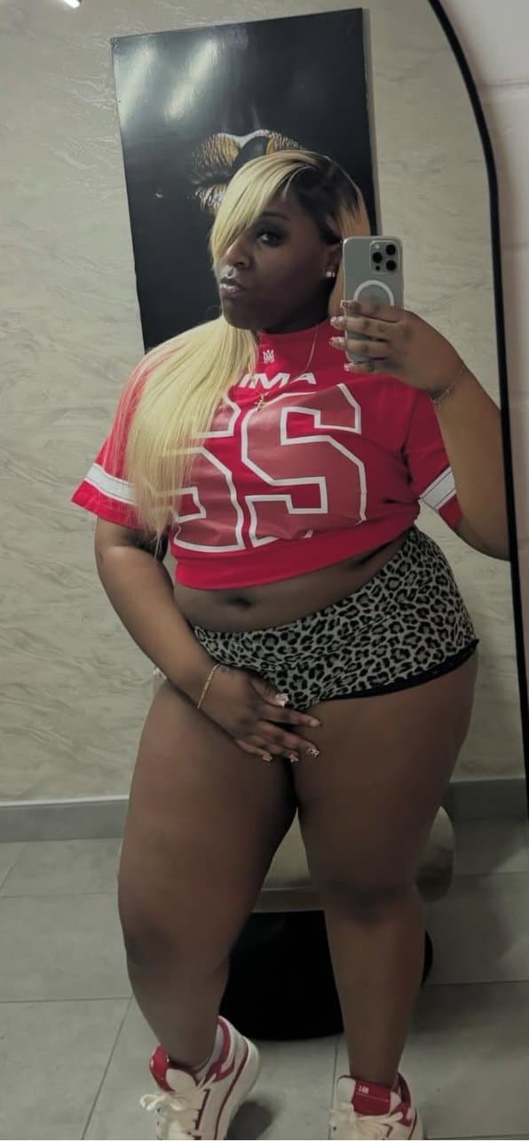 Young sexy thick slut Christina Tiara With a fat pussy North Carolina black thot ???? Fuck yeah
