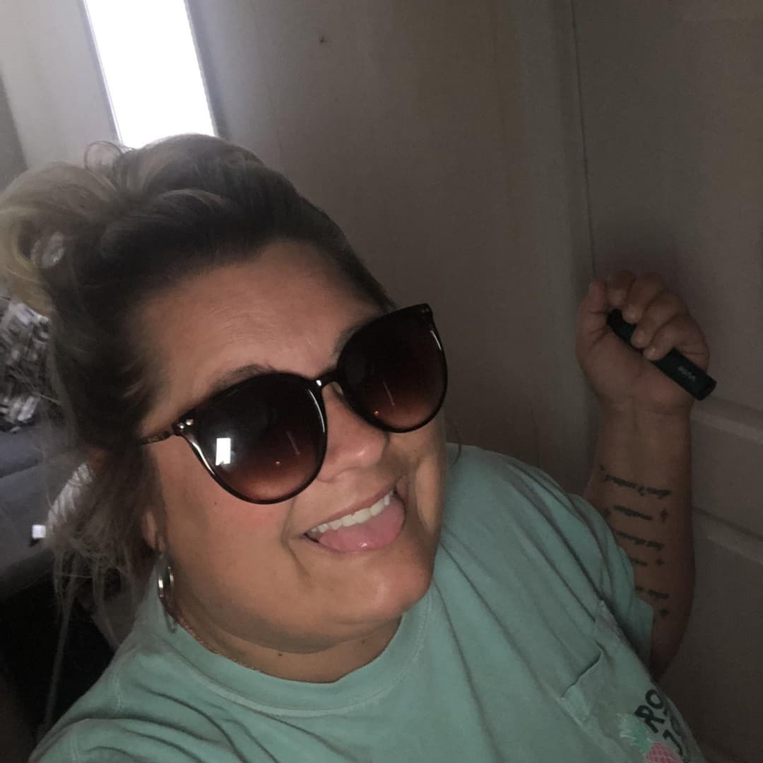 Well Gracie fits my channel theme so here she is showing her tits for G G W and her current looks