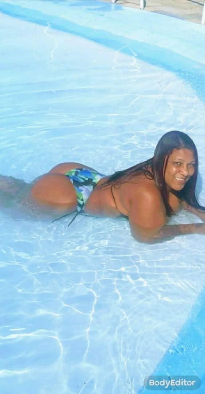 Pensa numa gordinha muito gostosa