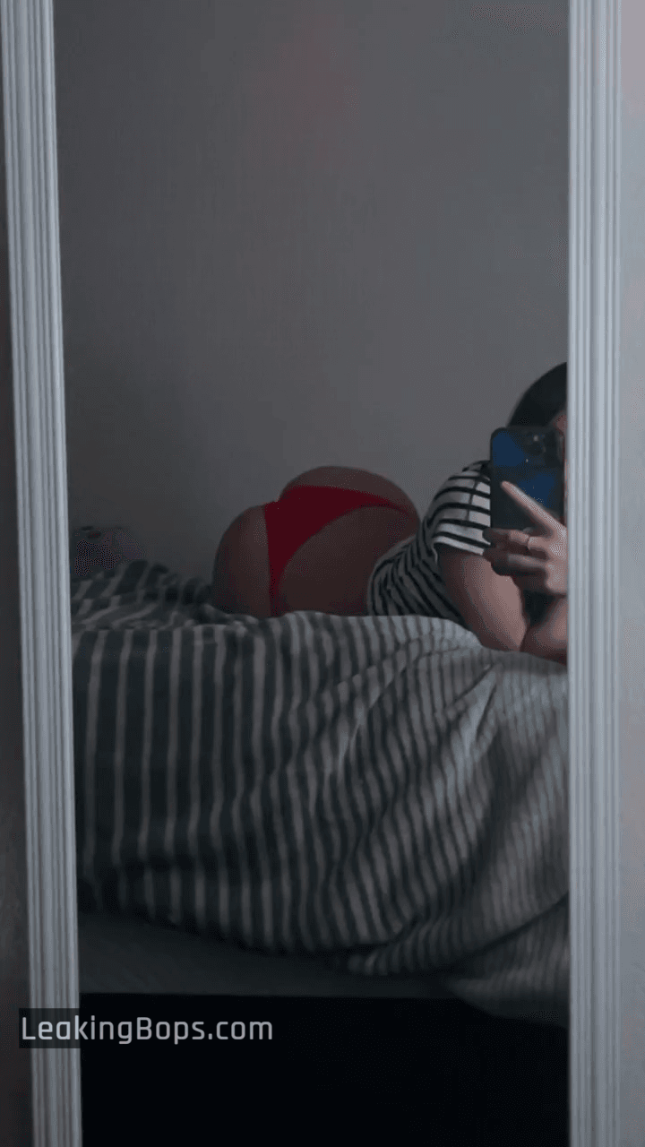 Pretty abg asian teen with perky huge boobs get leaked in the shower