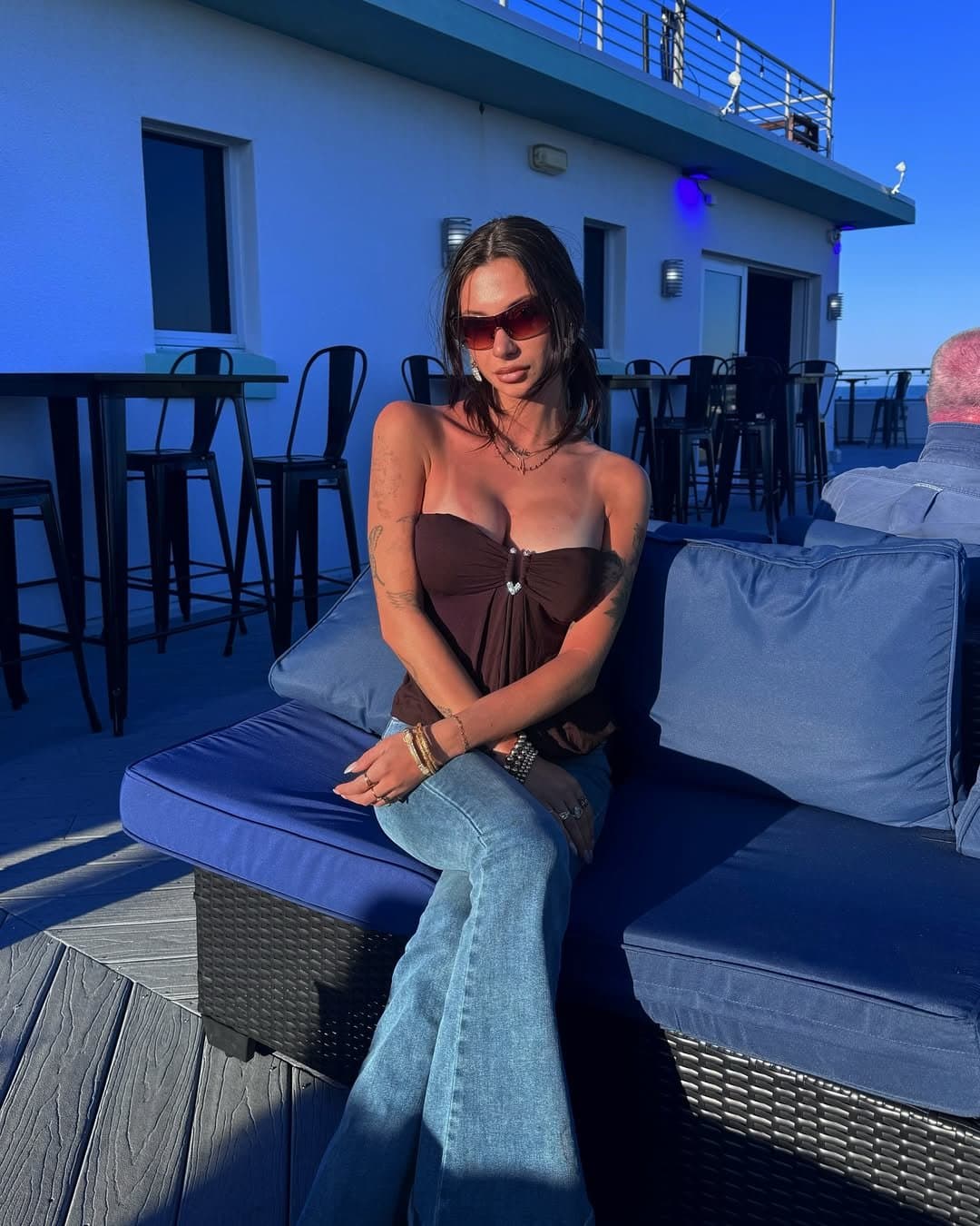 Sisters friend grew up super hot and was licking my buddies balls at this house party