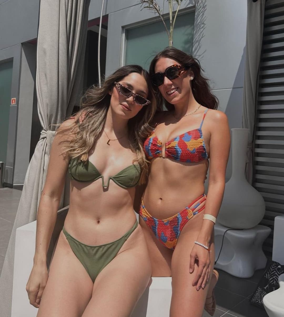 RANDOM SLUTS I KNOW AND I JERK TO