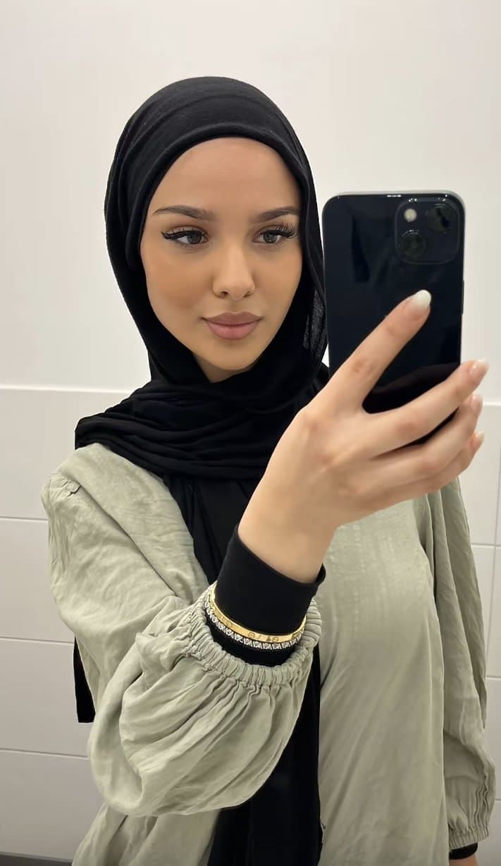 Hijabi Arab feet and spit compilation