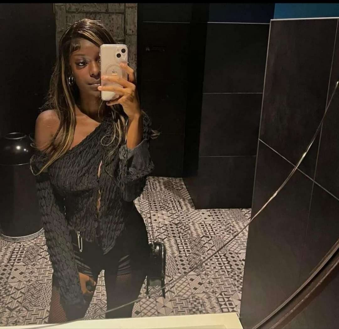 Slim ebony slut
