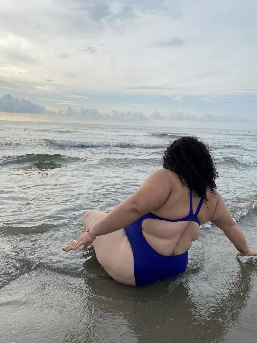 COLUMBIAN BBW BIKINI BABE
