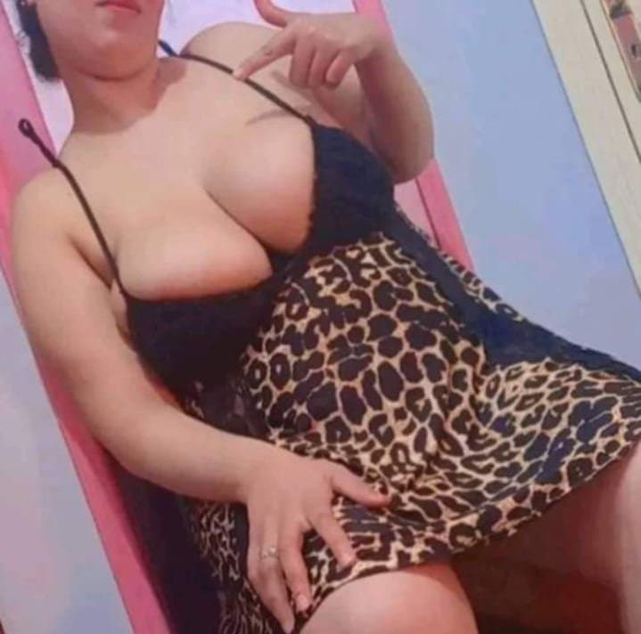 hijab and niqab boobs