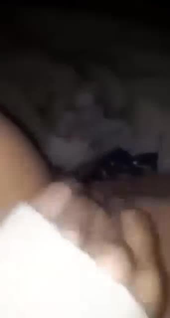 Aussie slut on Instagram add her if your desperate @mumm.a985