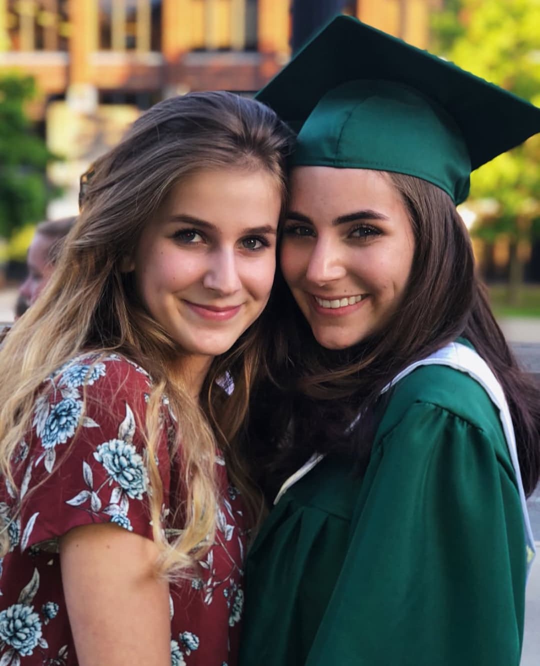 Click to view full size Irl snowbunny webslut Madisen is joined by her MILF mom Melissa and sexy sister Lindsey + ai. Dm/kik