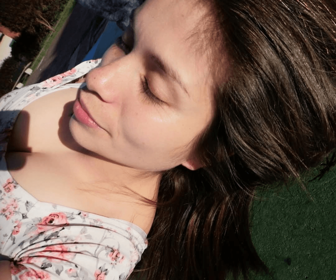 Mamacita rica y soltera jovencita