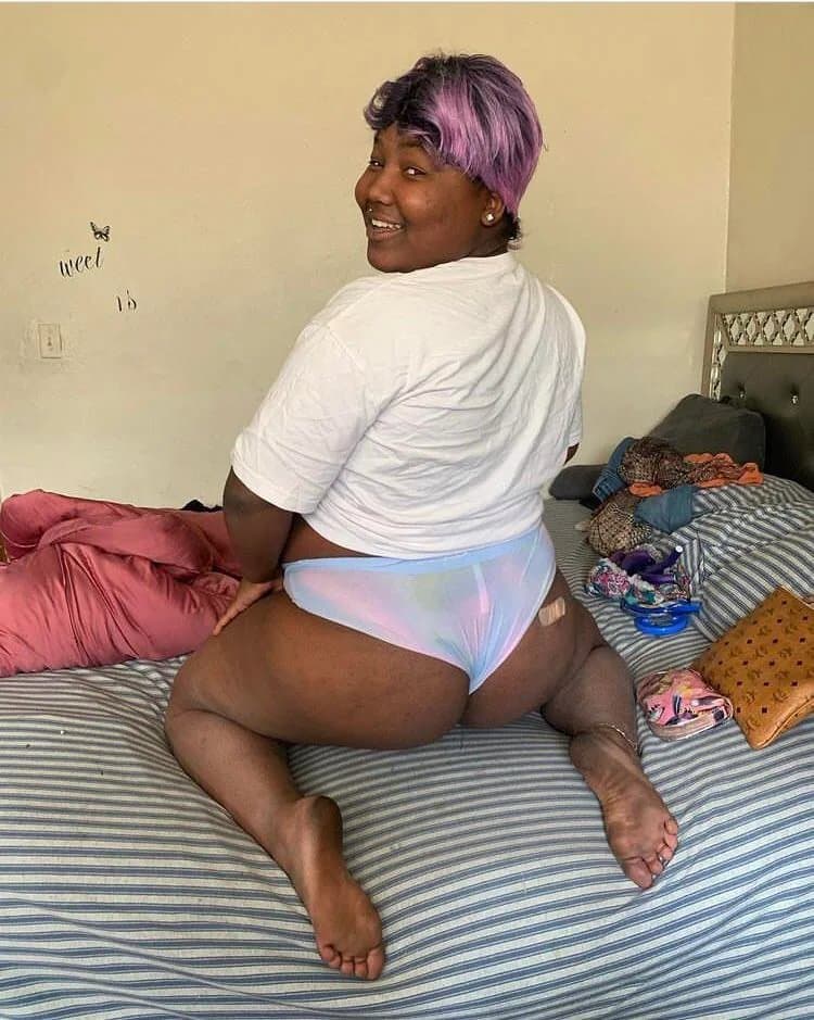 Anybody got her OF @lovemedayjia