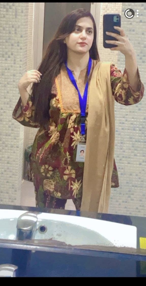 Click to view full size Pakistani girl sexy Resham gul Insta reshug1212 snap reshu121 num 03422278042