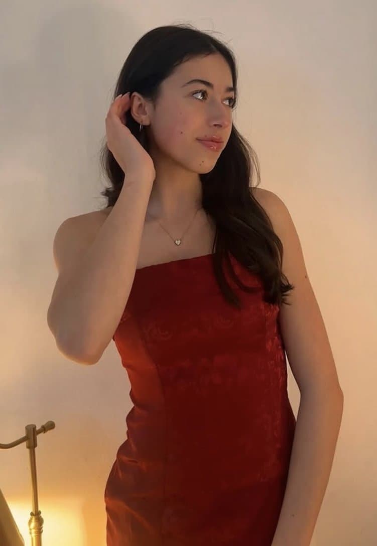 my barely legal irl with perfect guts and a perfect body, i jerk off to her everyday