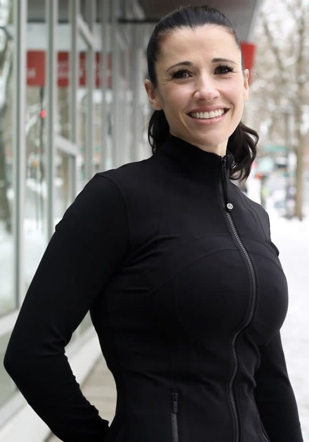 46 year old gorgeous milf celebrates divorce by taking bbc while friend films