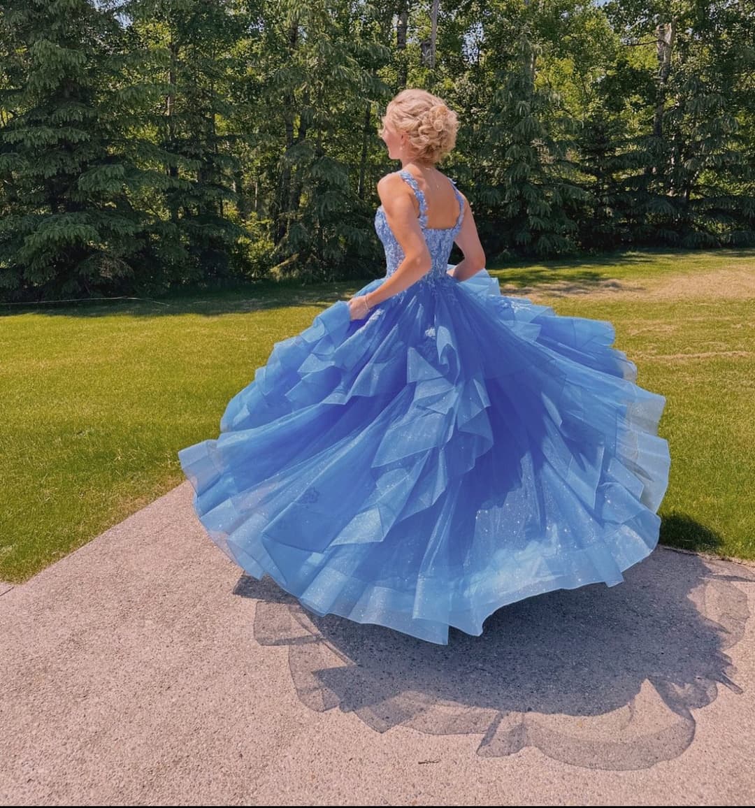 Click to view full size Yet another busty grad throwback