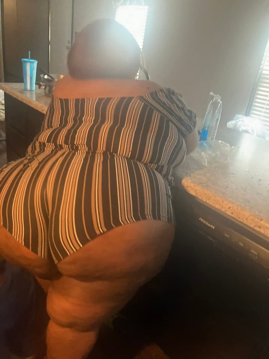 JACKING OFF MATERIAL