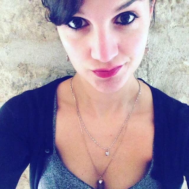 Milf française en manque exposé