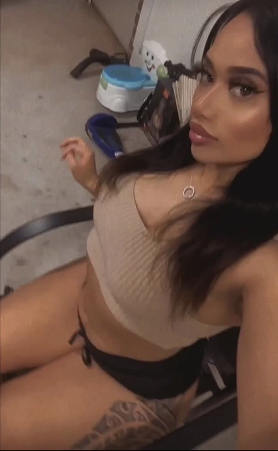 another hot melbourne mama of 5