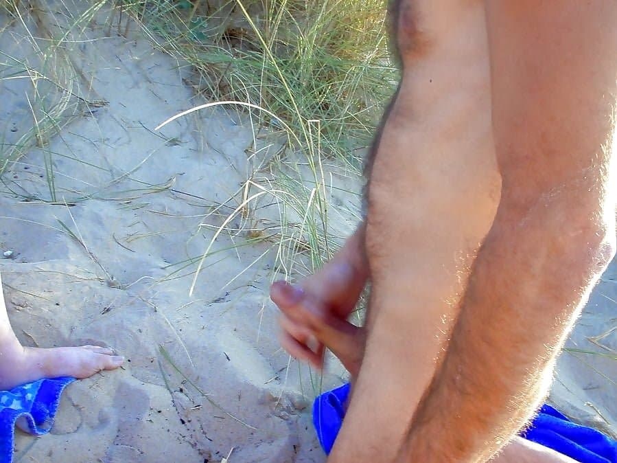 BBW- Grosse cochonne sur la plage