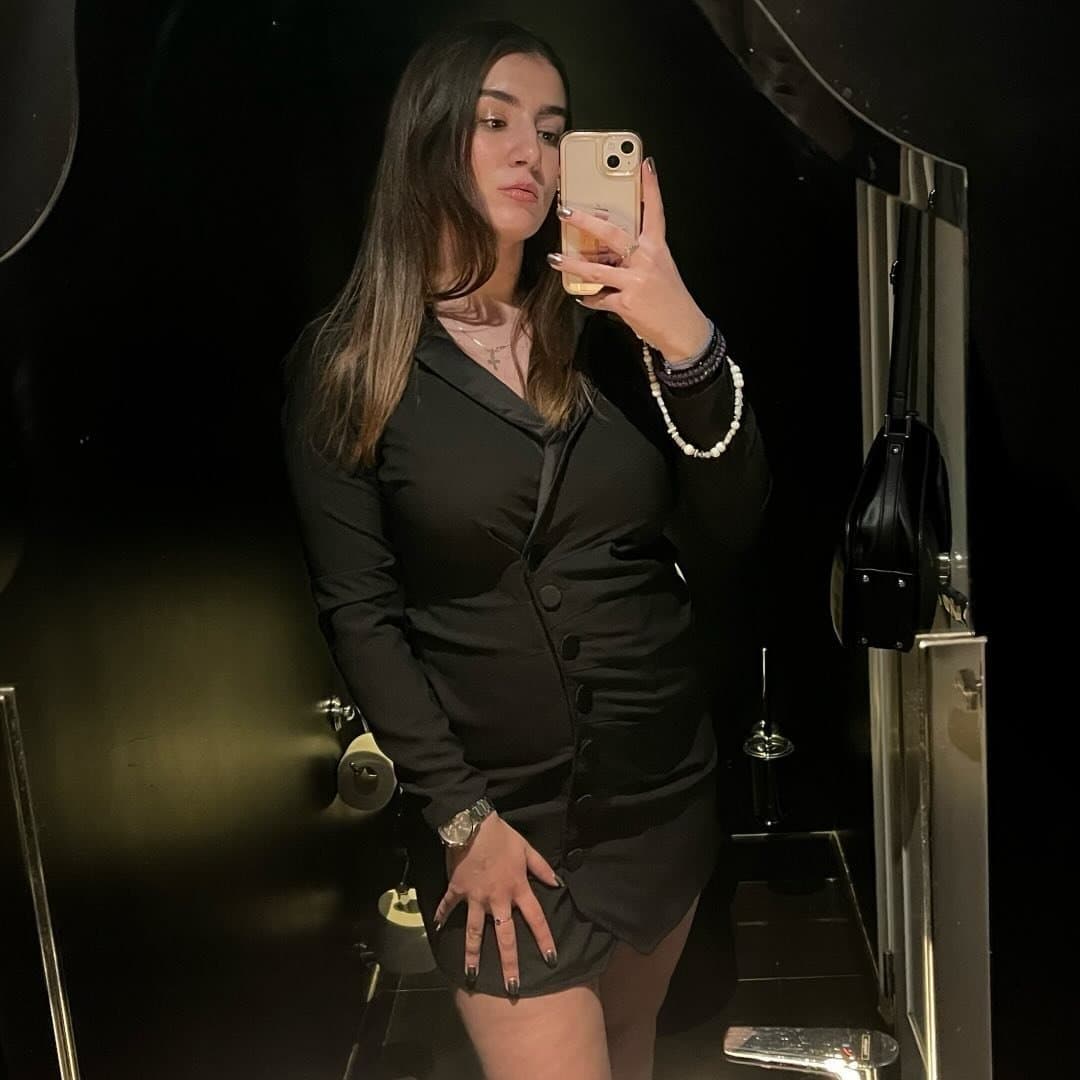 Marinela la grosse pute à gros seins