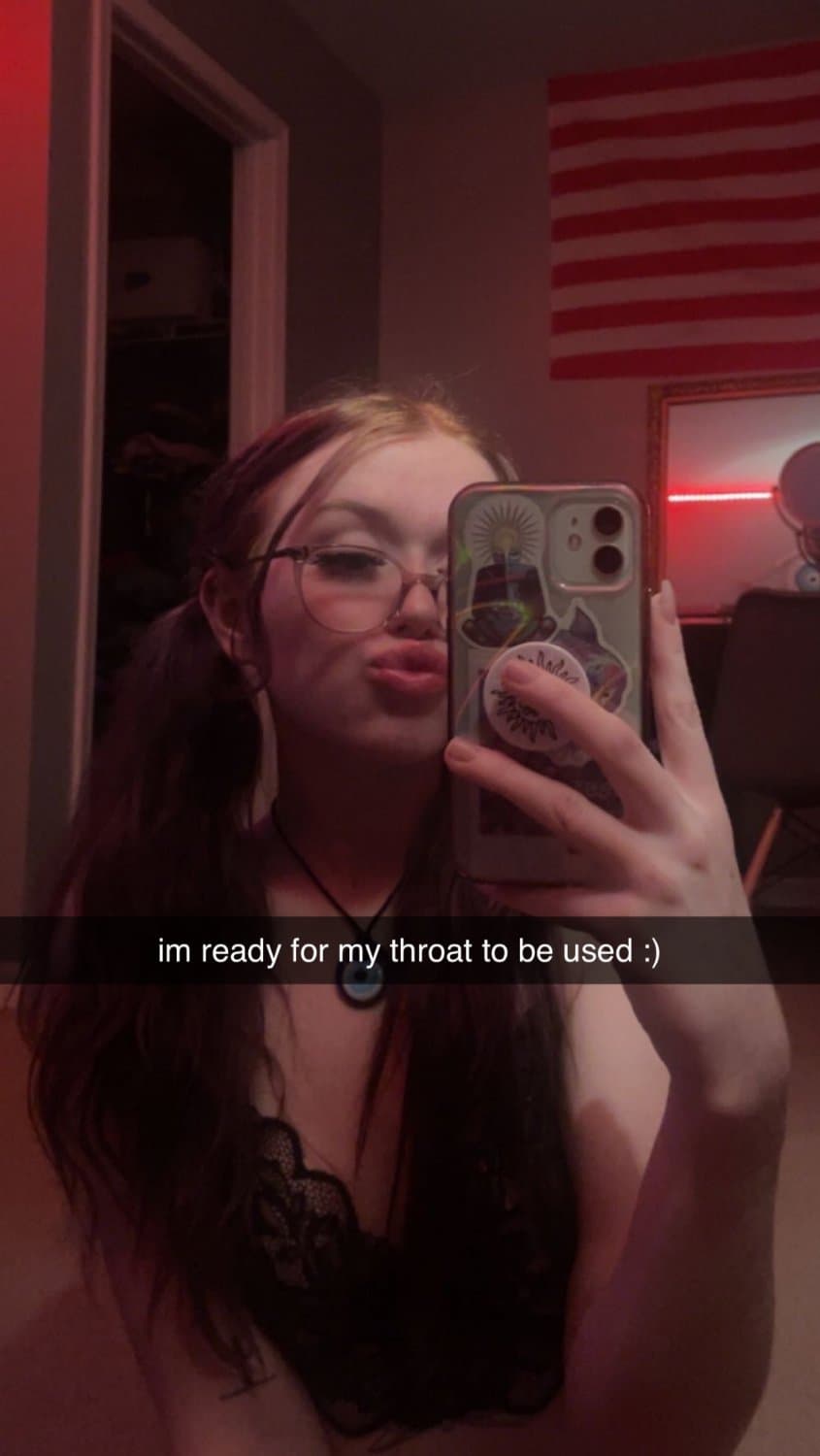 Click to view full size sexy pawg bitch cheating on her boyfriend