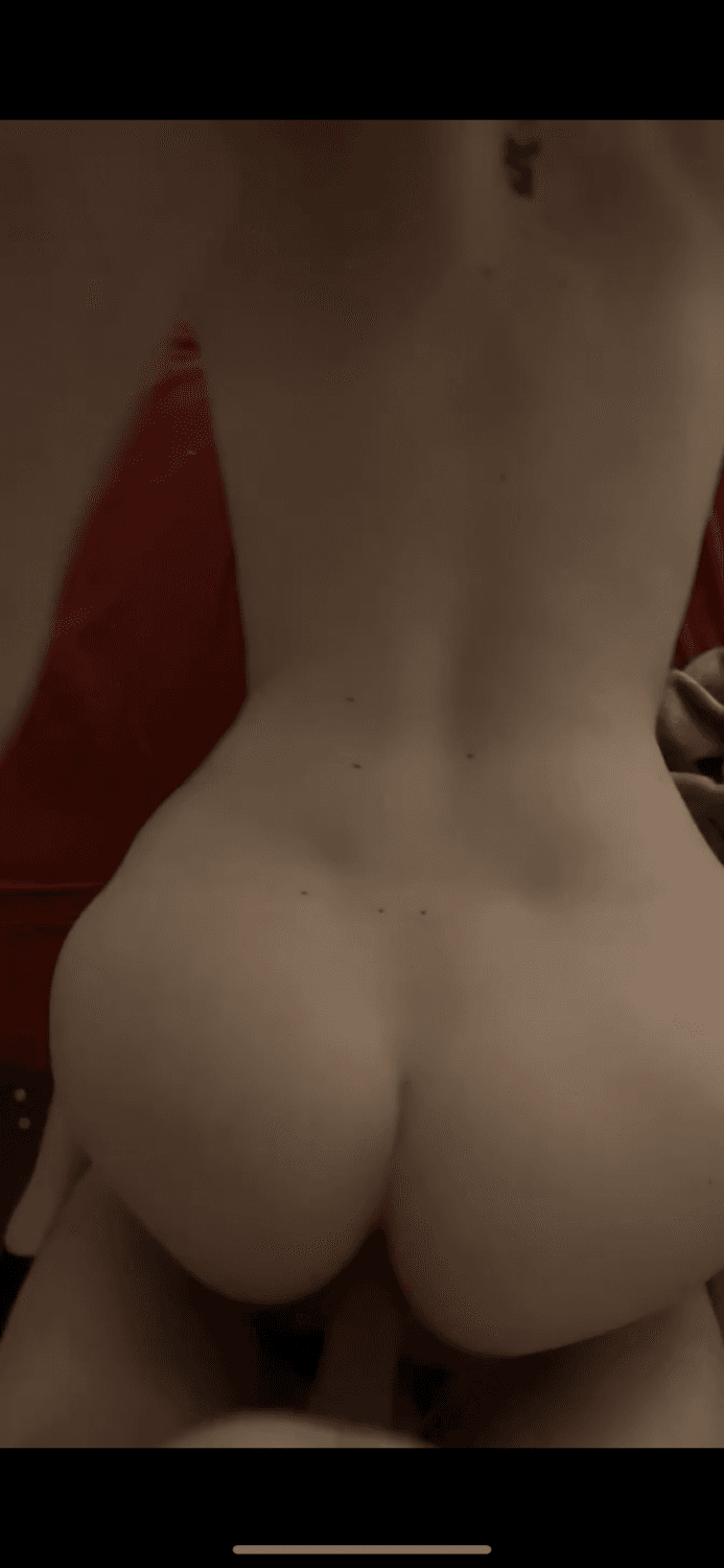 Sexy dumb drug slut let me fuck her sexy ass all weekend for meth bustin in her pussy